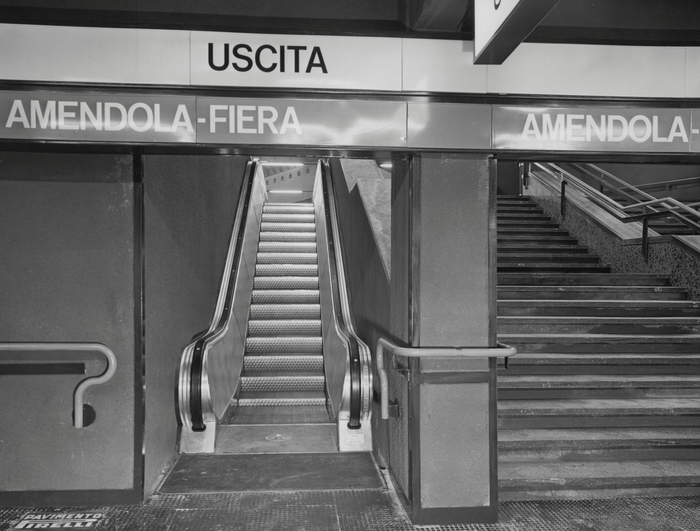Stazione Di Amendola Fiera Della Linea M1 Della Metropolitana Di Milano Archivio Fondazione Fiera Milano