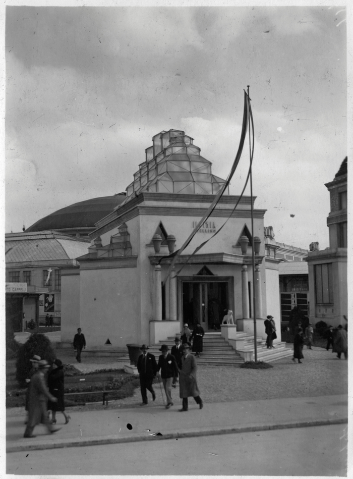 detail image