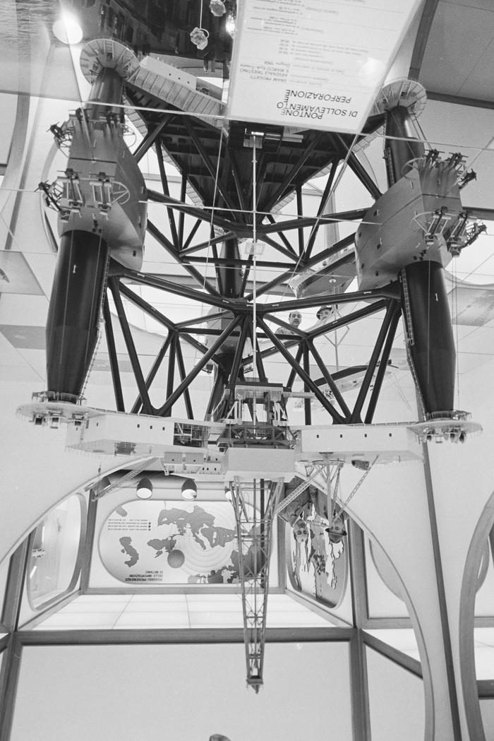 detail image